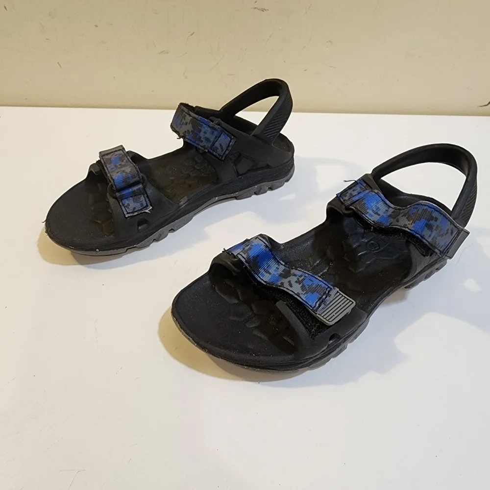 MERRELL Hydro Drif  Boys Sandals size 13